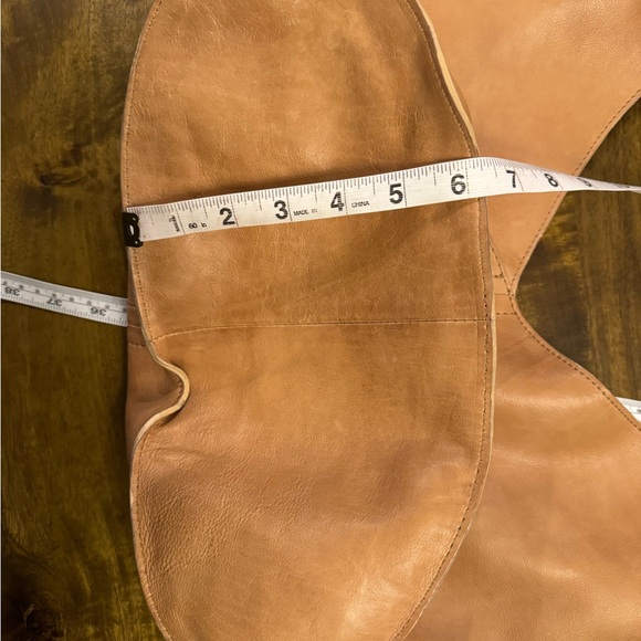 Genuine Leather Shoulder Bag - Picture 6 of 10